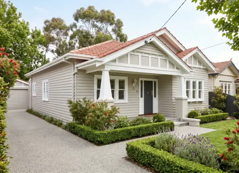 Painters Oakleigh - weatherboard exterior painting residential